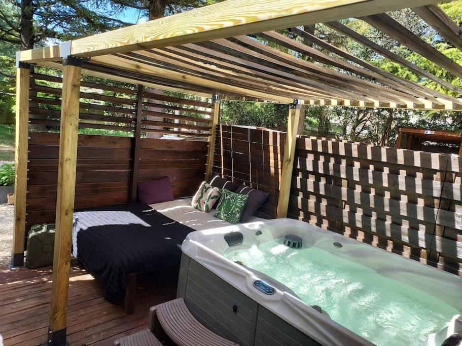Loft Ravissant Avec Jacuzzi Et Parc Lägenhet Orange  Exteriör bild