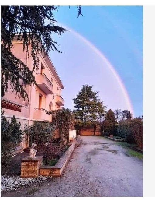Loft Ravissant Avec Jacuzzi Et Parc Lägenhet Orange  Exteriör bild